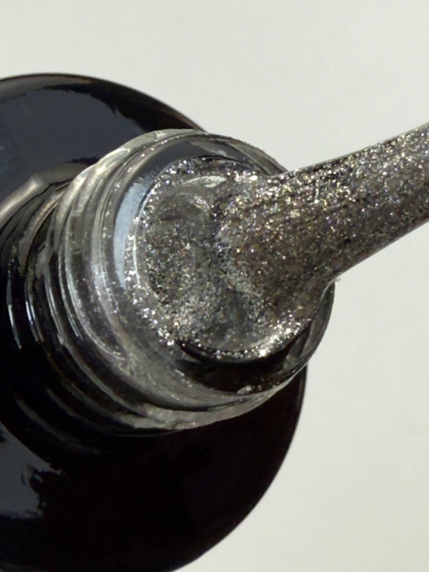 045 Lakier Hybrydowy Silver Rain 7ml