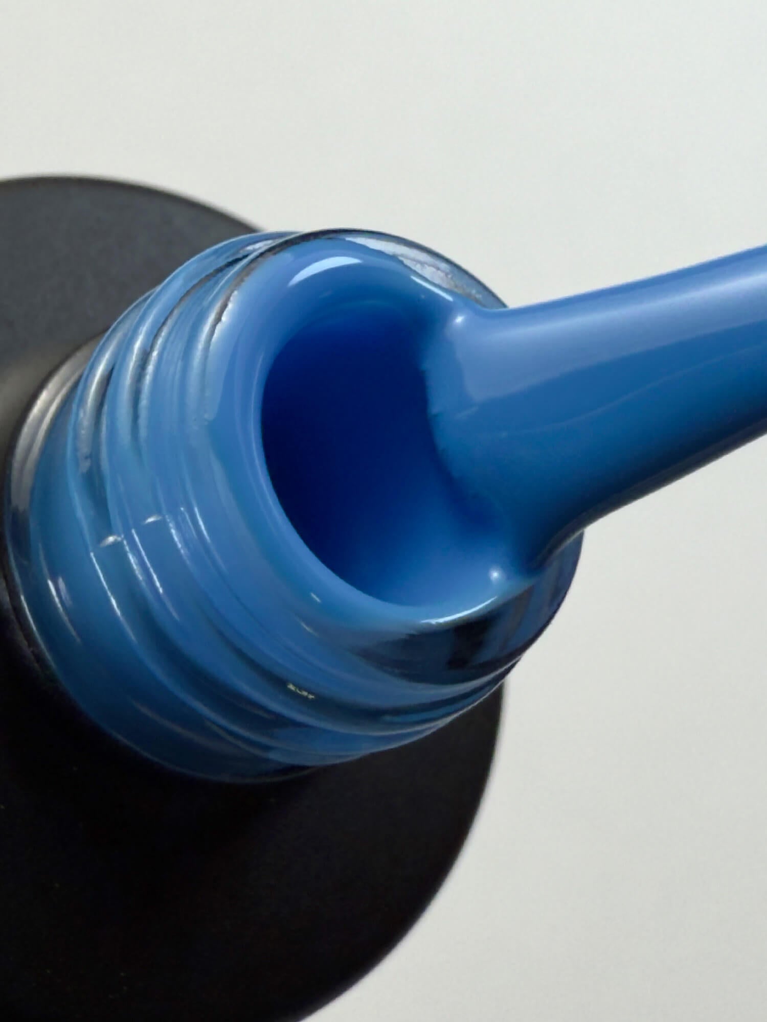 235 Lakier Hybrydowy - Surfer 7ml