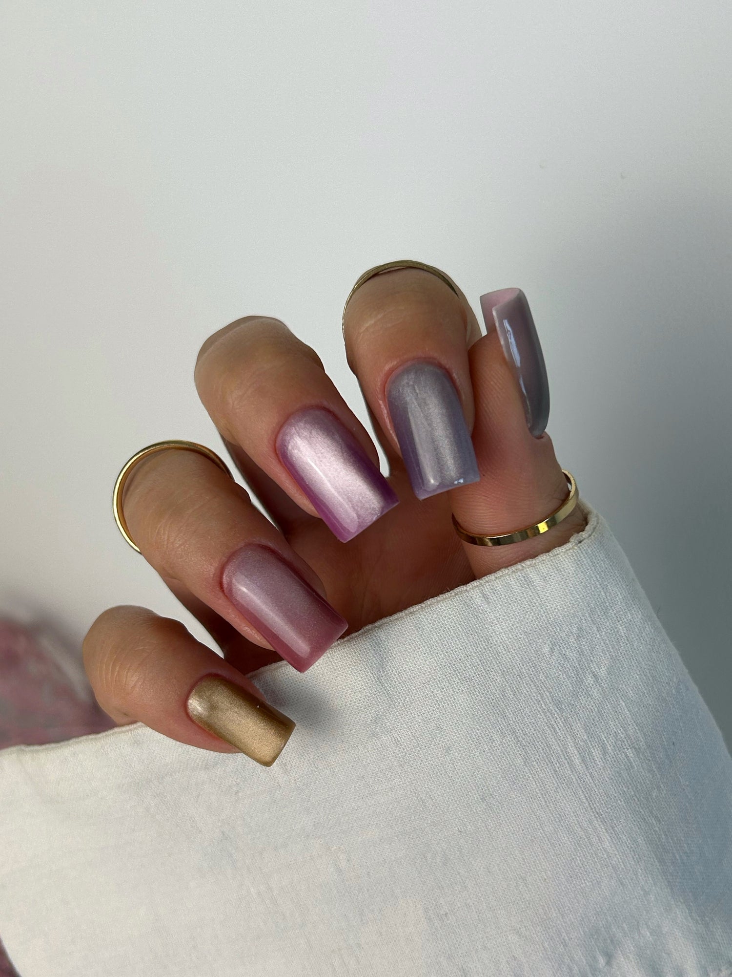 241 Lakier Hybrydowy  Peachy Paws 7ml