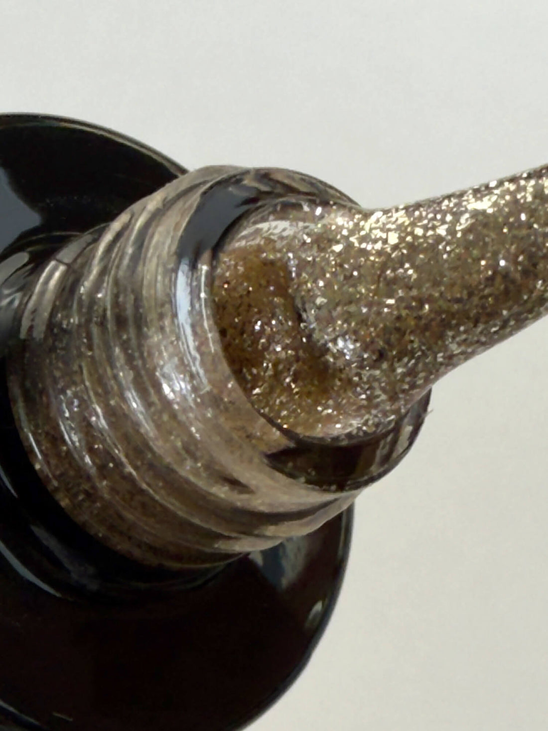 019 Lakier hybrydowy Delicate Shine 7ml