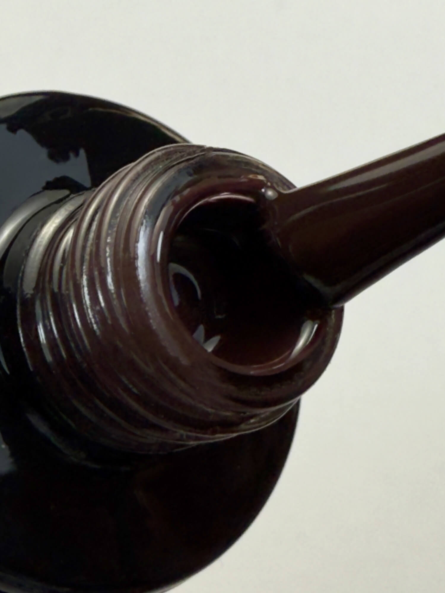 048 Lakier Hybrydowy Black Chocolate 7ml