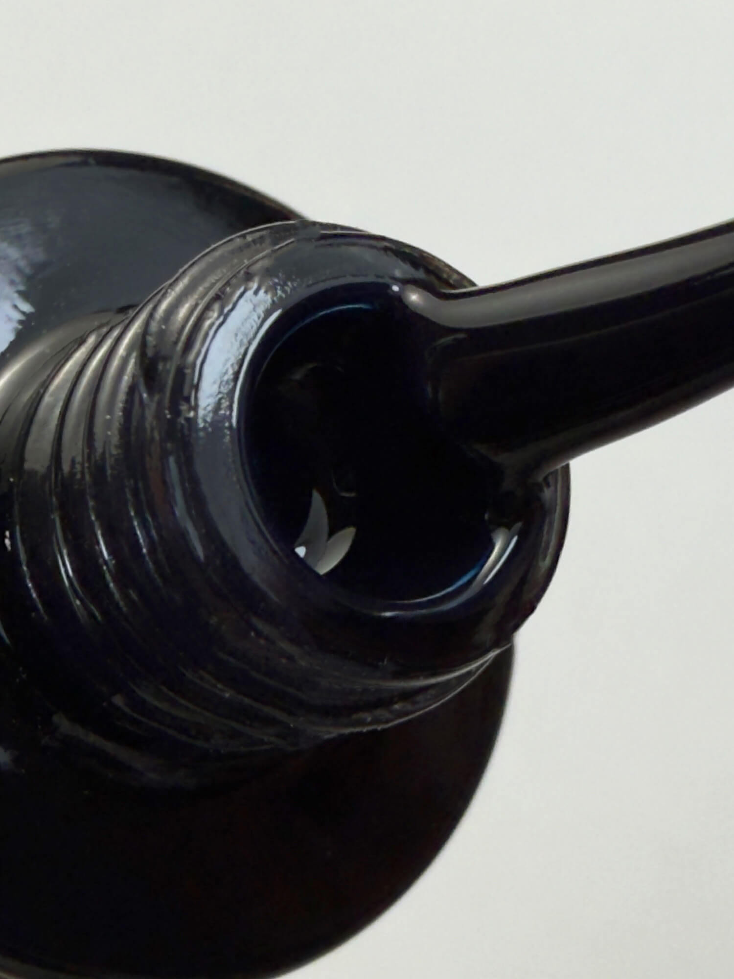 082 Lakier Hybrydowy Inky Green 7ml