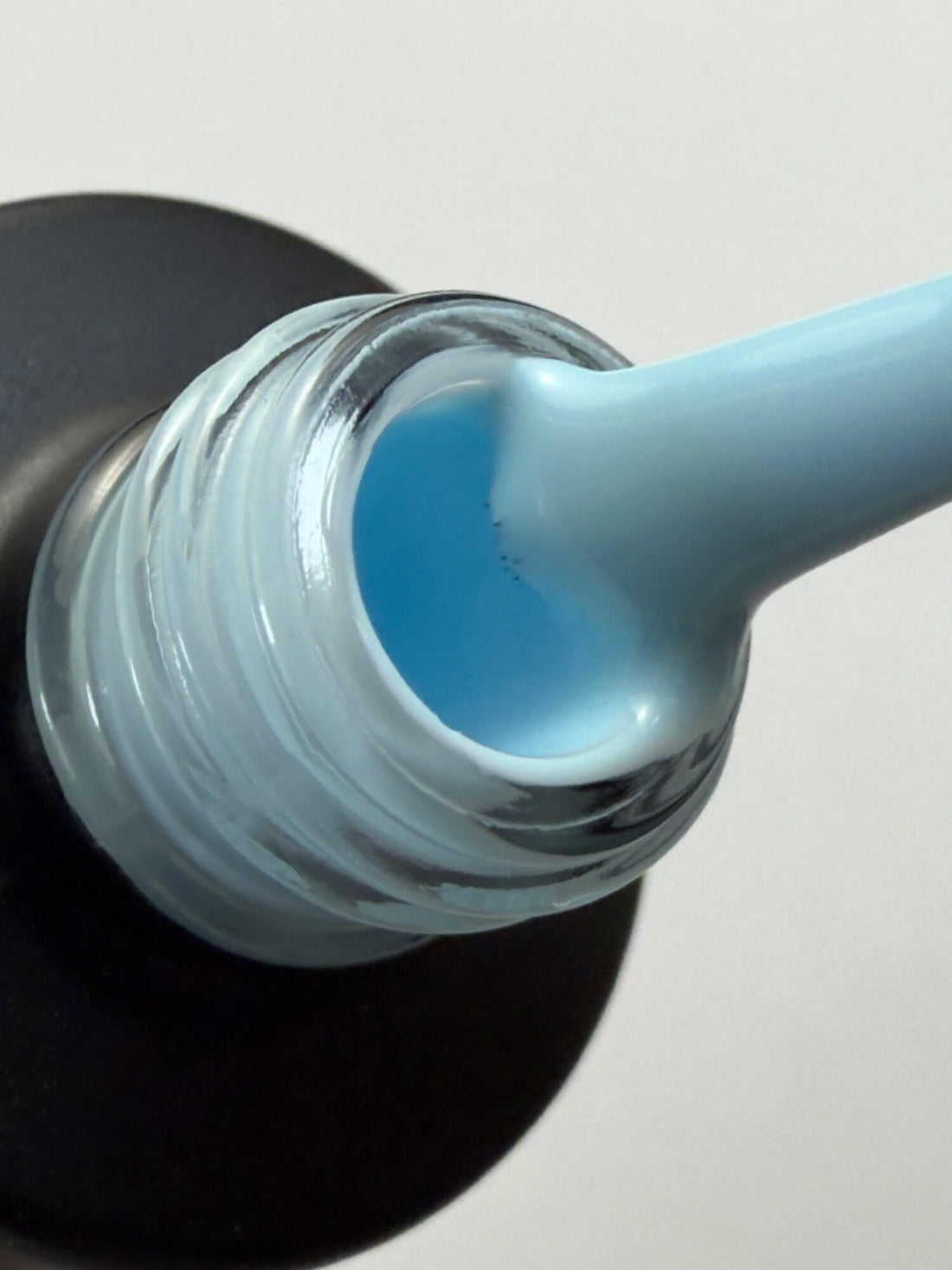 092 Lakier Hybrydowy Ice Blue 7ml