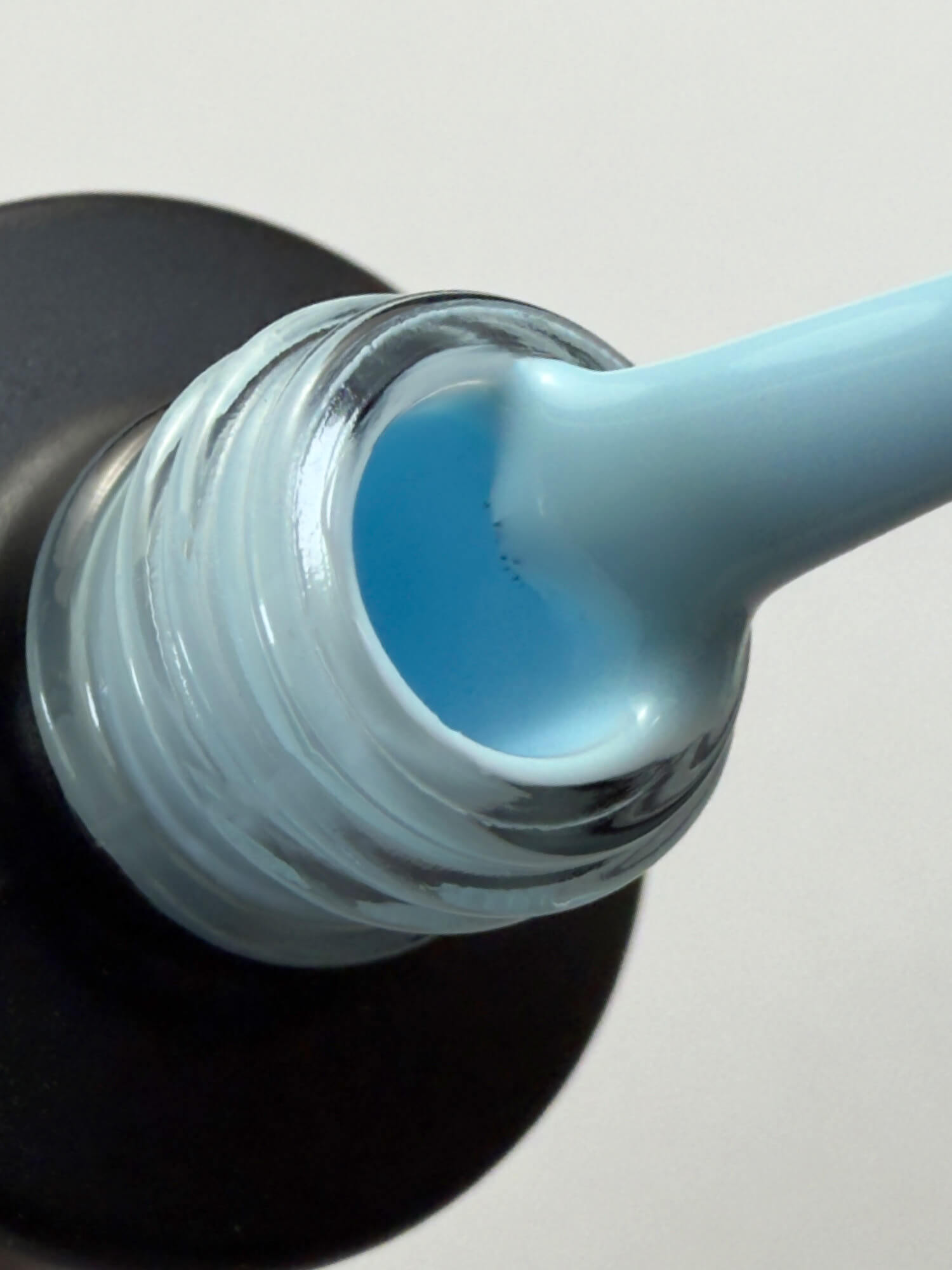 092 Lakier Hybrydowy Ice Blue 7ml