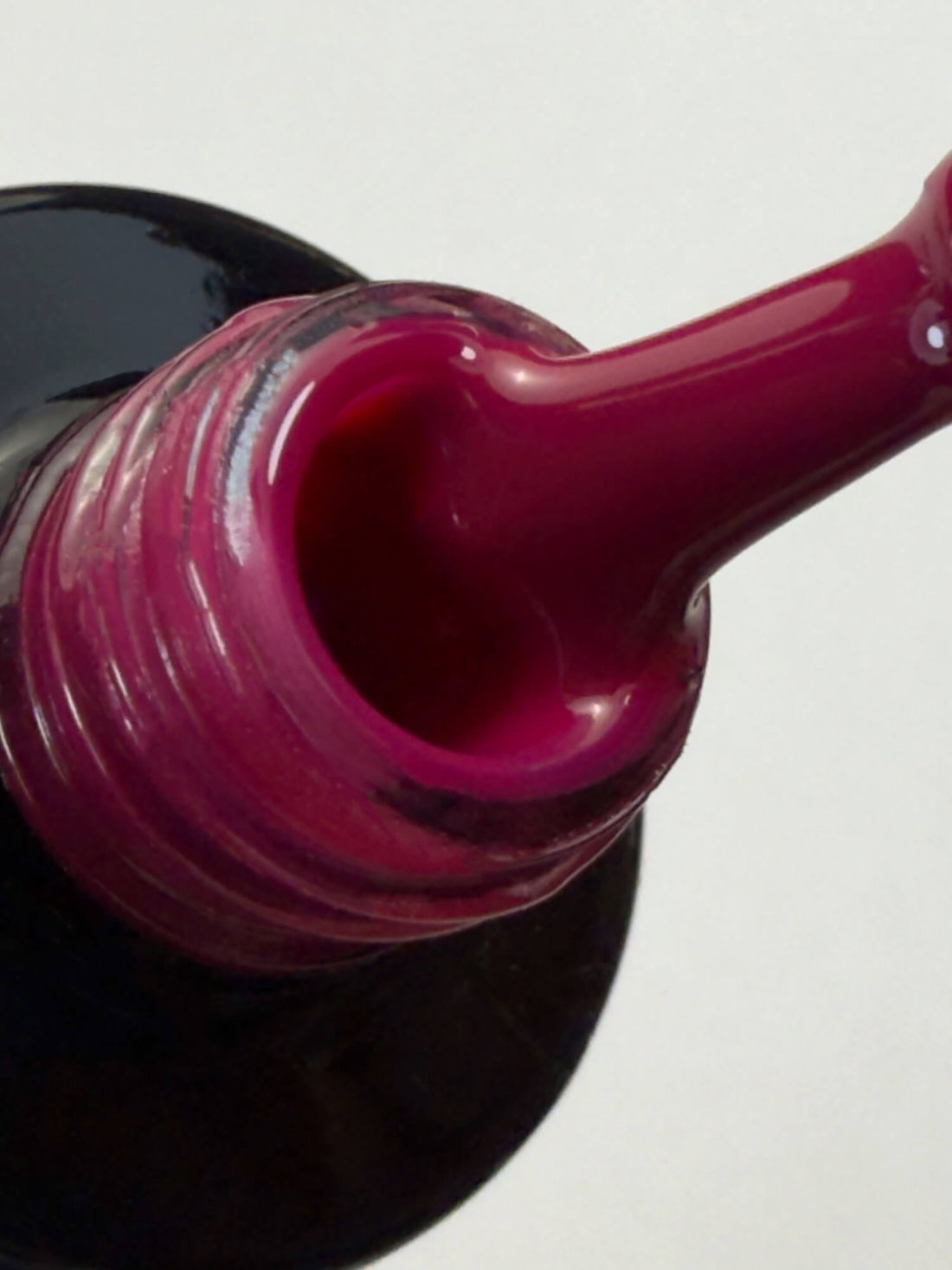 095 Lakier Hybrydowy Ruby Wine 7ml