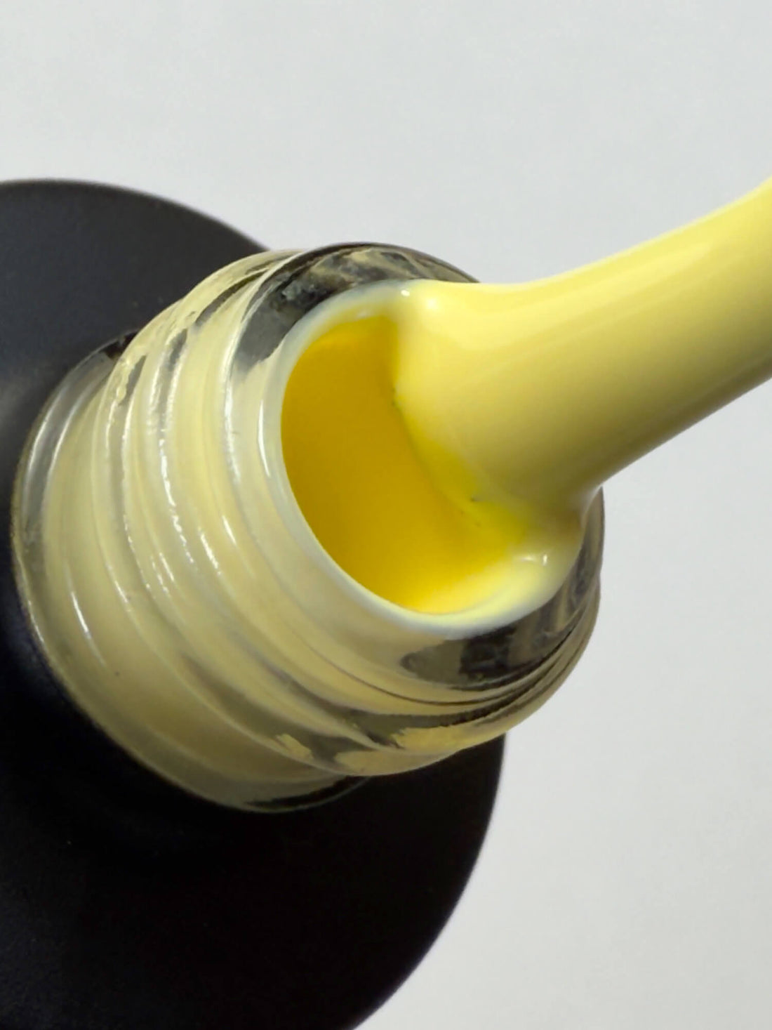 128 Lakier Hybrydowy Banana 7ml