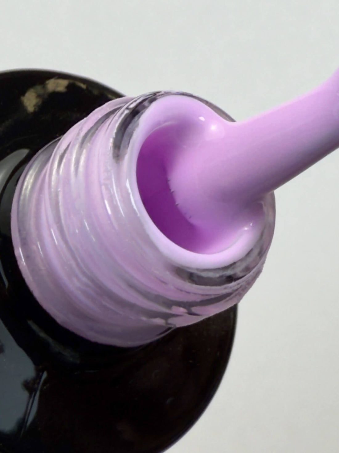 134 Lakier Hybrydowy Purple Yam 7ml