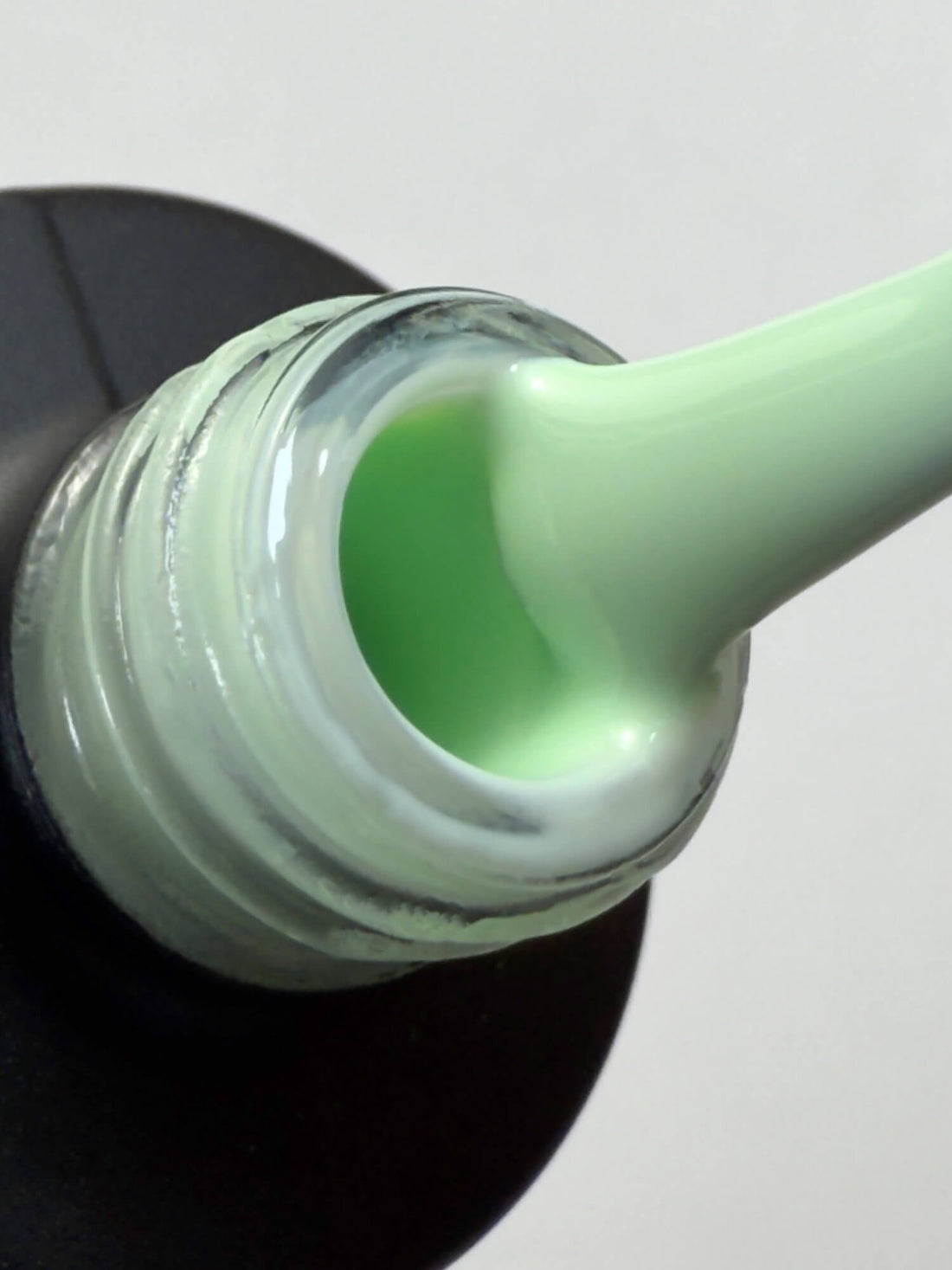 145 Lakier Hybrydowy Pistachio 7ml
