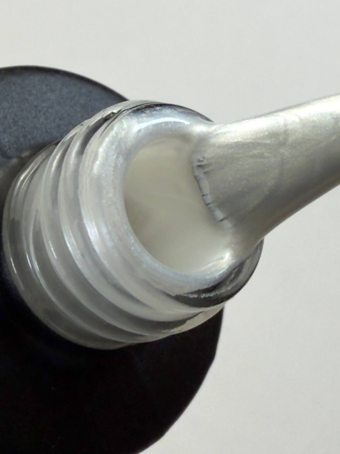 223 Lakier Hybdrydowy - Pearl Martini 7ml